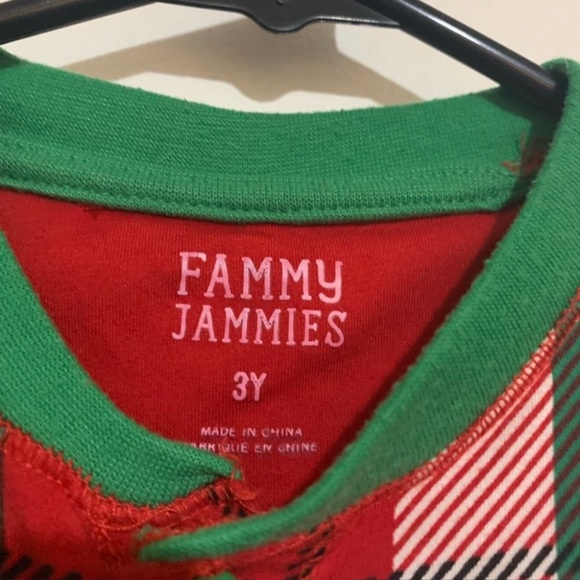 💋4/20 Toddler Christmas onesie pyjamas Canadian  Have a Beary Merry Christmas - Picture 3 of 5